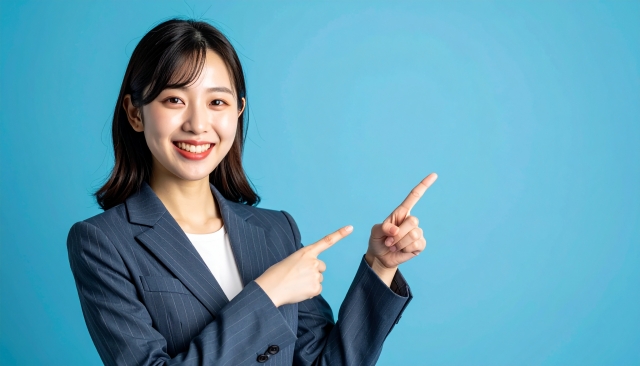女性の笑顔の画像